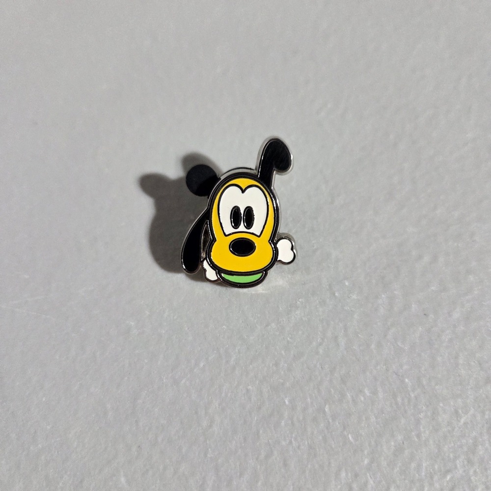 Disney Pluto Enamel Trading Pin Unisex OS Yellow Black Silver Tone Dog Character